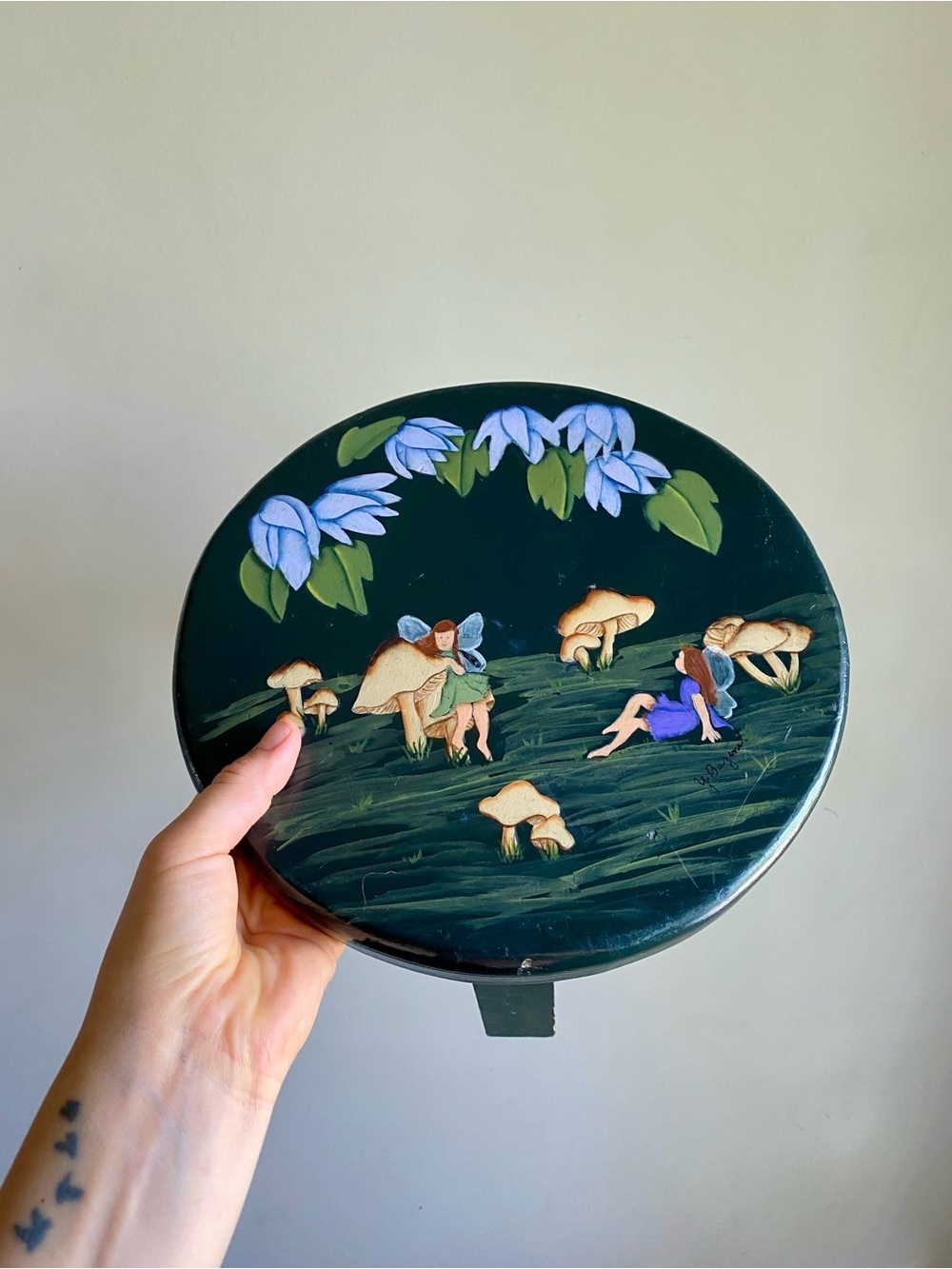 Hand-Painted Dark Green Fairy Garden Mushroom Mini Stool 8 1/2"H